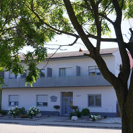 Gaestehaus Gisch Sandra Podersdorf am See Buitenkant foto