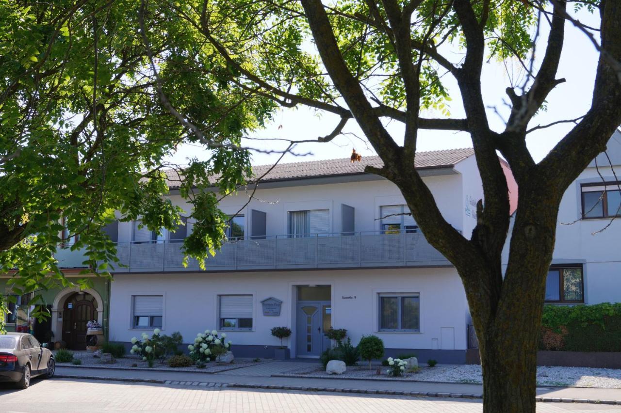 Gaestehaus Gisch Sandra Podersdorf am See Buitenkant foto